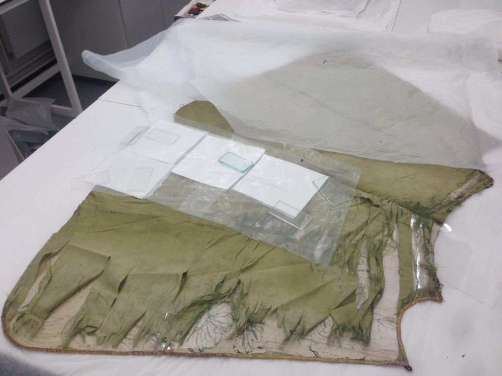 The lining before conservation © CSG CIC Glasgow Museums Collection and University of Glasgow, 2016.